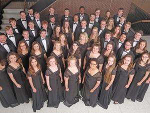 大学合唱团将有200多名校友和三所高中合唱团参加